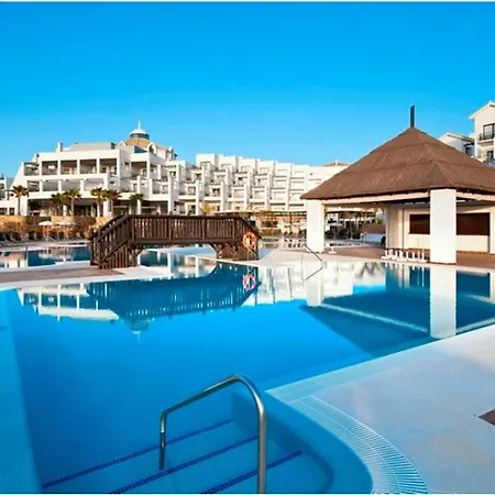 Wonderful 2 Bedroom In Malaga Estepona